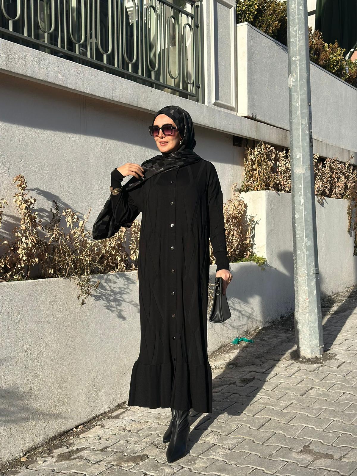 MERSERİZE DÜĞME DETAYLI ELBİSE